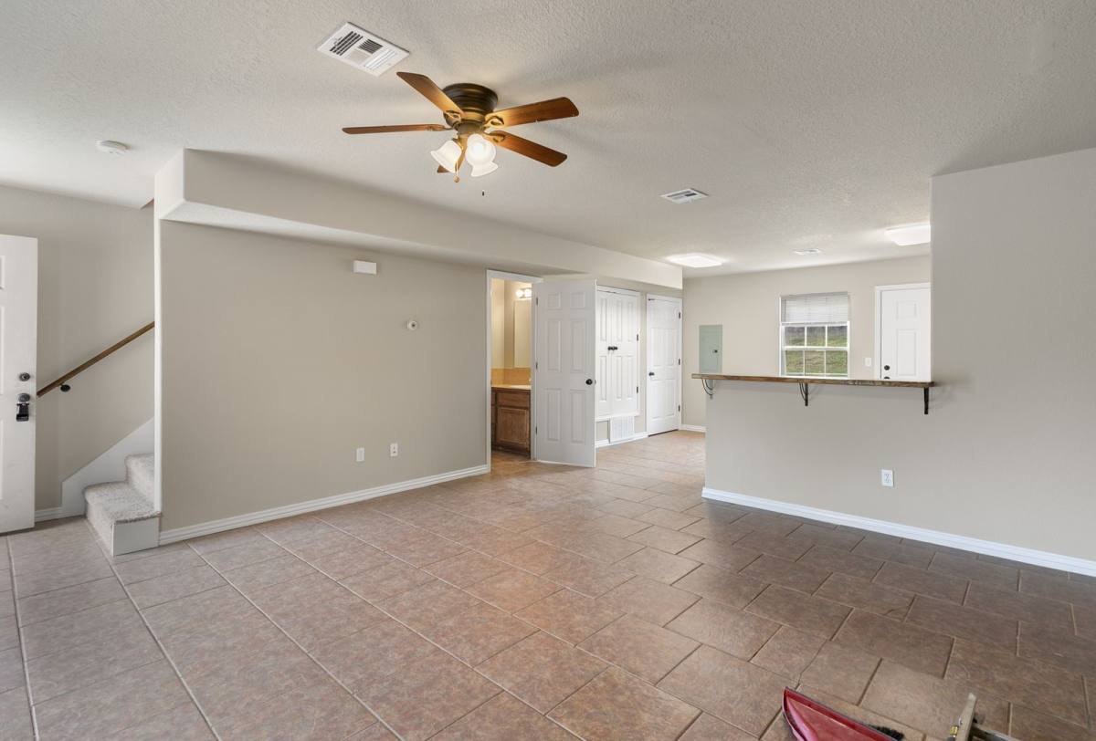 Townhouse for rent at 703 W Garland St, Siloam Springs, AR 72761