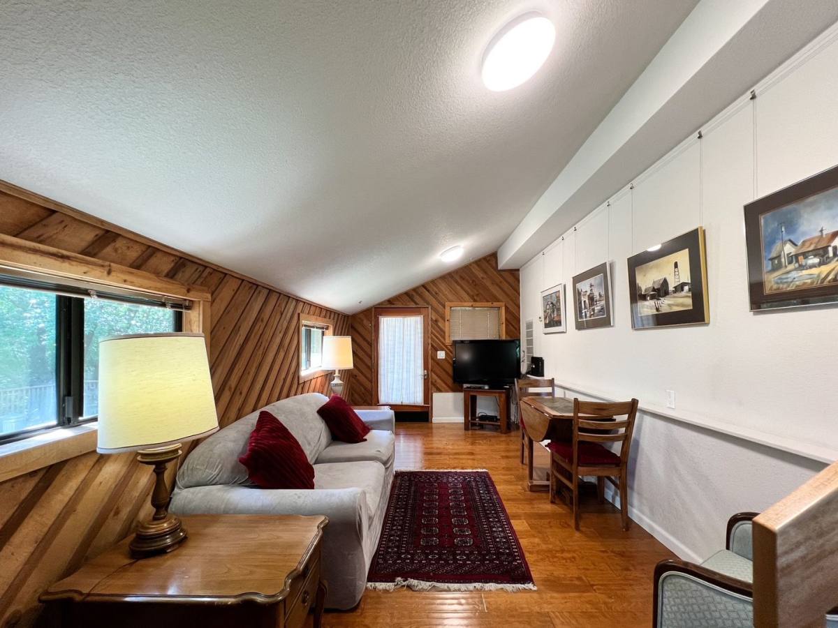 Apartment for rent at 3138 Browns Valley Rd, Napa, CA 94558