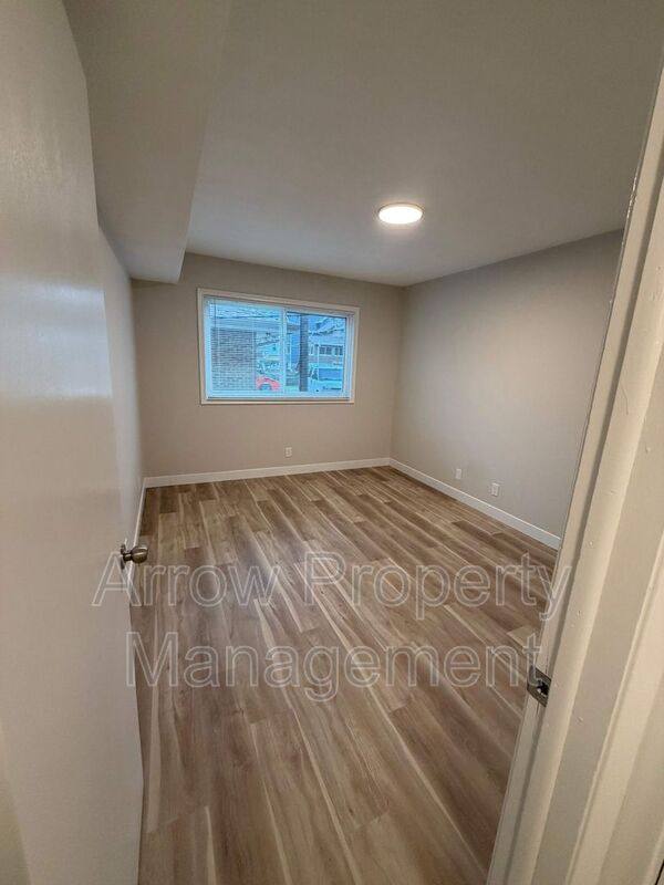 Apartment for rent at 2119 Arbor St #203, Omaha, NE 68108