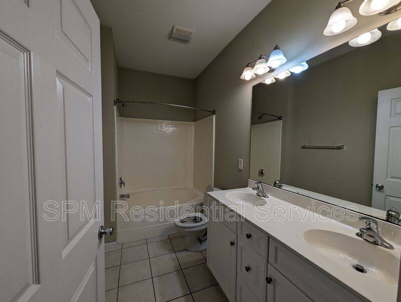 Townhouse for rent at 5334 Christian Dr, Wilmington, NC 28403