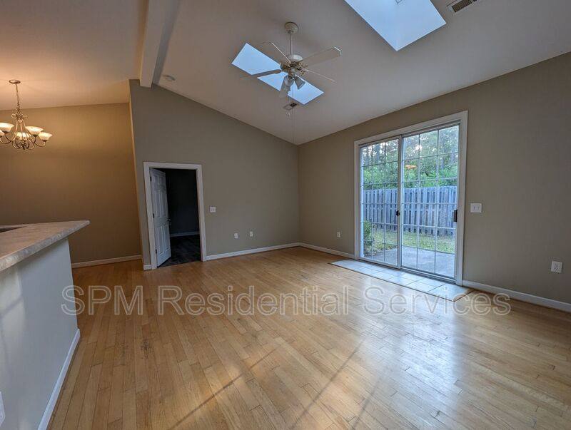 Townhouse for rent at 5334 Christian Dr, Wilmington, NC 28403