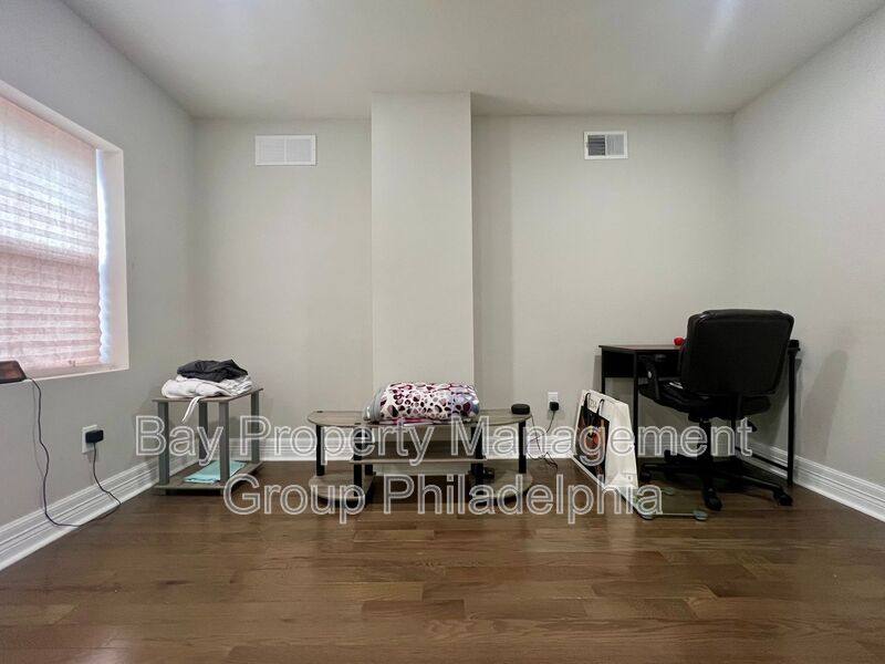 Townhouse for rent at 1920 Cambridge St, Philadelphia, PA 19130