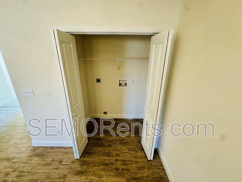 Apartment for rent at 3996 McKendree Crossing #1, Jackson, MO 63755