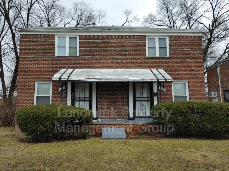 8880 Rutherford St, Detroit, MI 48228