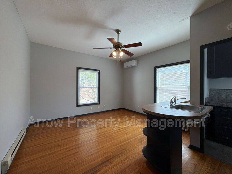 Apartment for rent at 1414 C St #5, Lincoln, NE 68502