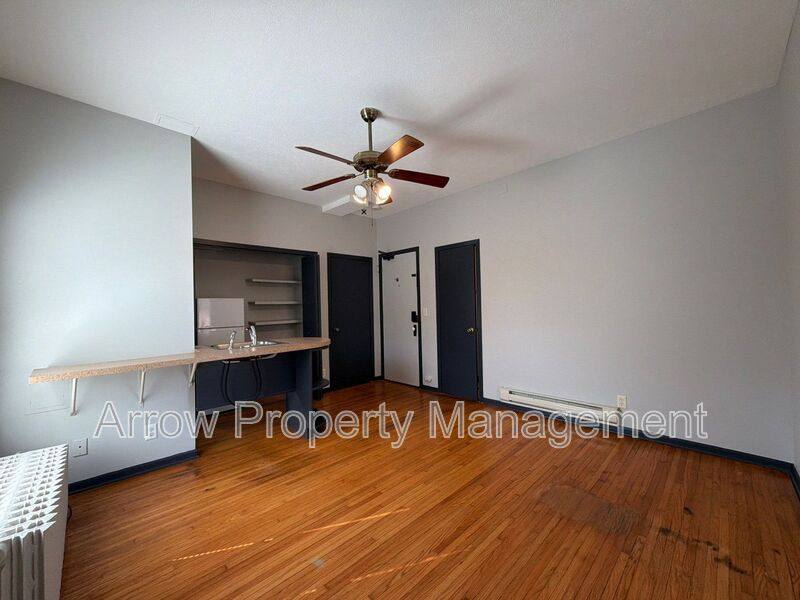 Apartment for rent at 1414 C St #5, Lincoln, NE 68502