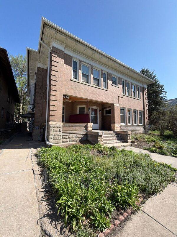 Apartment for rent at 1414 C St #5, Lincoln, NE 68502