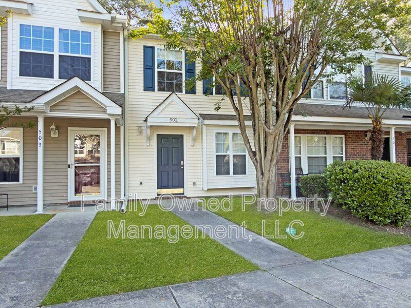 Townhouse for rent at 502 Tree Branch Circle, Summerville, SC 29483