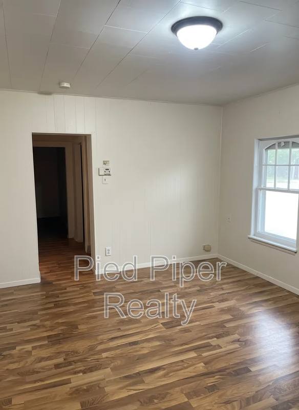 Apartment for rent at 810 E Shawnee St, Freeport, IL 61032