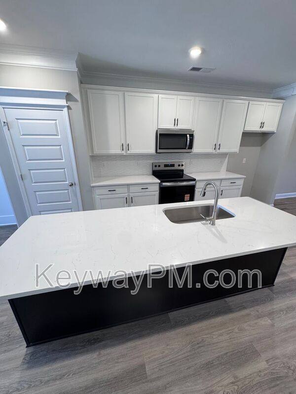 Townhouse for rent at 2106 Denmark Ave SE, Aiken, SC 29801