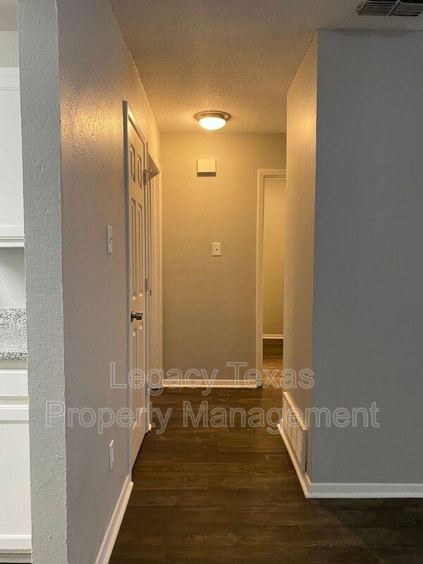 Apartment for rent at 1302 Berry Dr #A, Cleburne, TX 76033