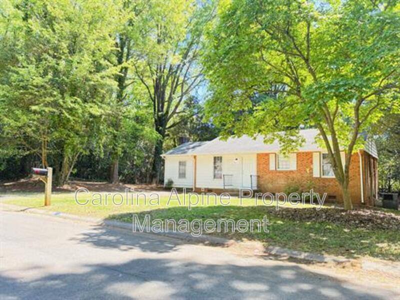 House for rent at 5015 Grapevine, Charlotte, NC 28217