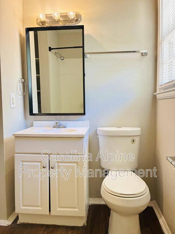 House for rent at 5015 Grapevine, Charlotte, NC 28217