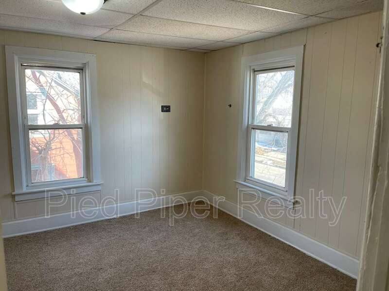 House for rent at 320 W Clark St, Freeport, IL 61032