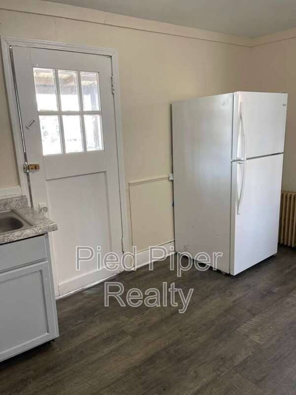 House for rent at 320 W Clark St, Freeport, IL 61032