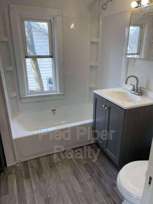 House for rent at 320 W Clark St, Freeport, IL 61032