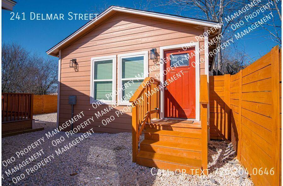 Apartment for rent at 241 Delmar St, San Antonio, TX 78210