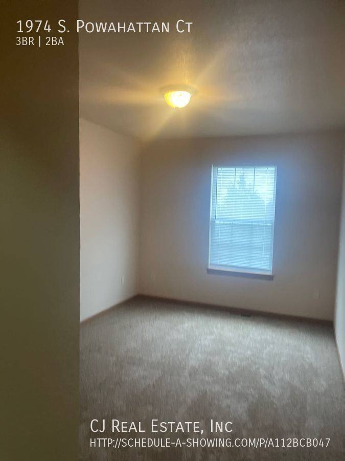 Townhouse for rent at 1974 S Powahattan Court, Independence, MO 64057
