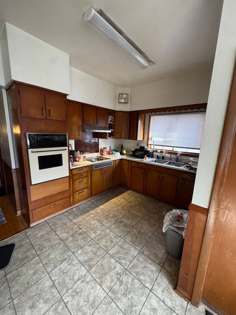 Apartment for rent at 2945 N Oakland, Milwaukee, WI 53211