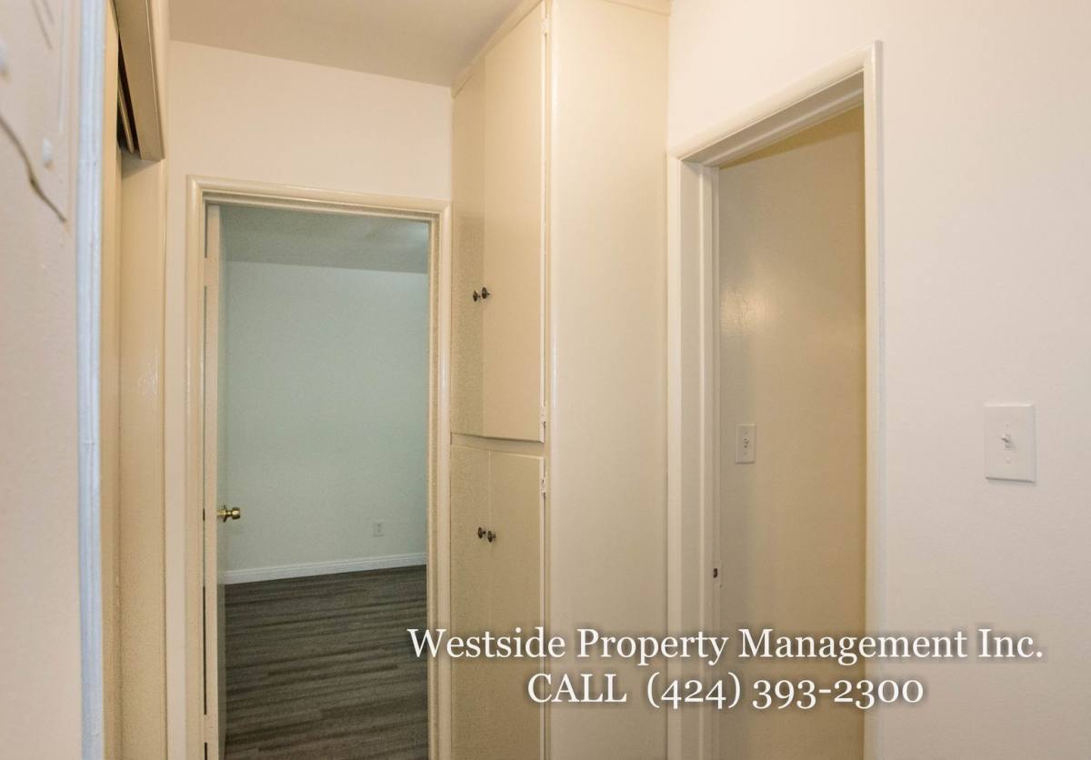 Condo for rent at 145 N La Peer Dr #4, Los Angeles, CA 90048