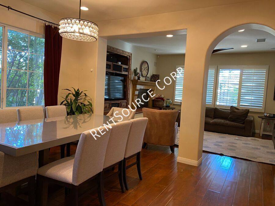 House for rent at 24310 Las Palmas St, Valencia, CA 91355