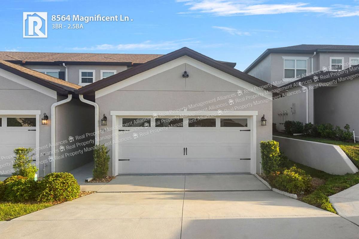Townhouse for rent at 8564 Magnificent Lane, Groveland, FL 34736