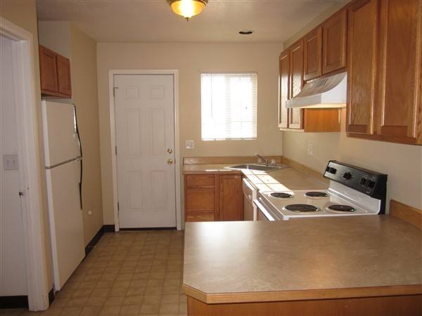 Townhouse for rent at 123 W Antler Ave, Redmond, OR 97756