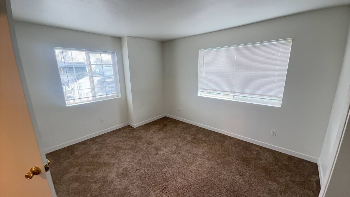 Townhouse for rent at 123 W Antler Ave, Redmond, OR 97756