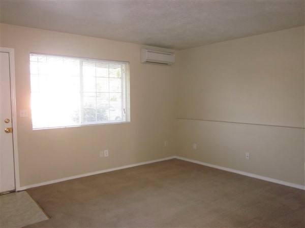 Townhouse for rent at 123 W Antler Ave, Redmond, OR 97756