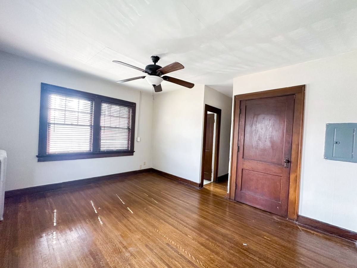 Apartment for rent at 5819 E Washington, Indianapolis, IN 46219