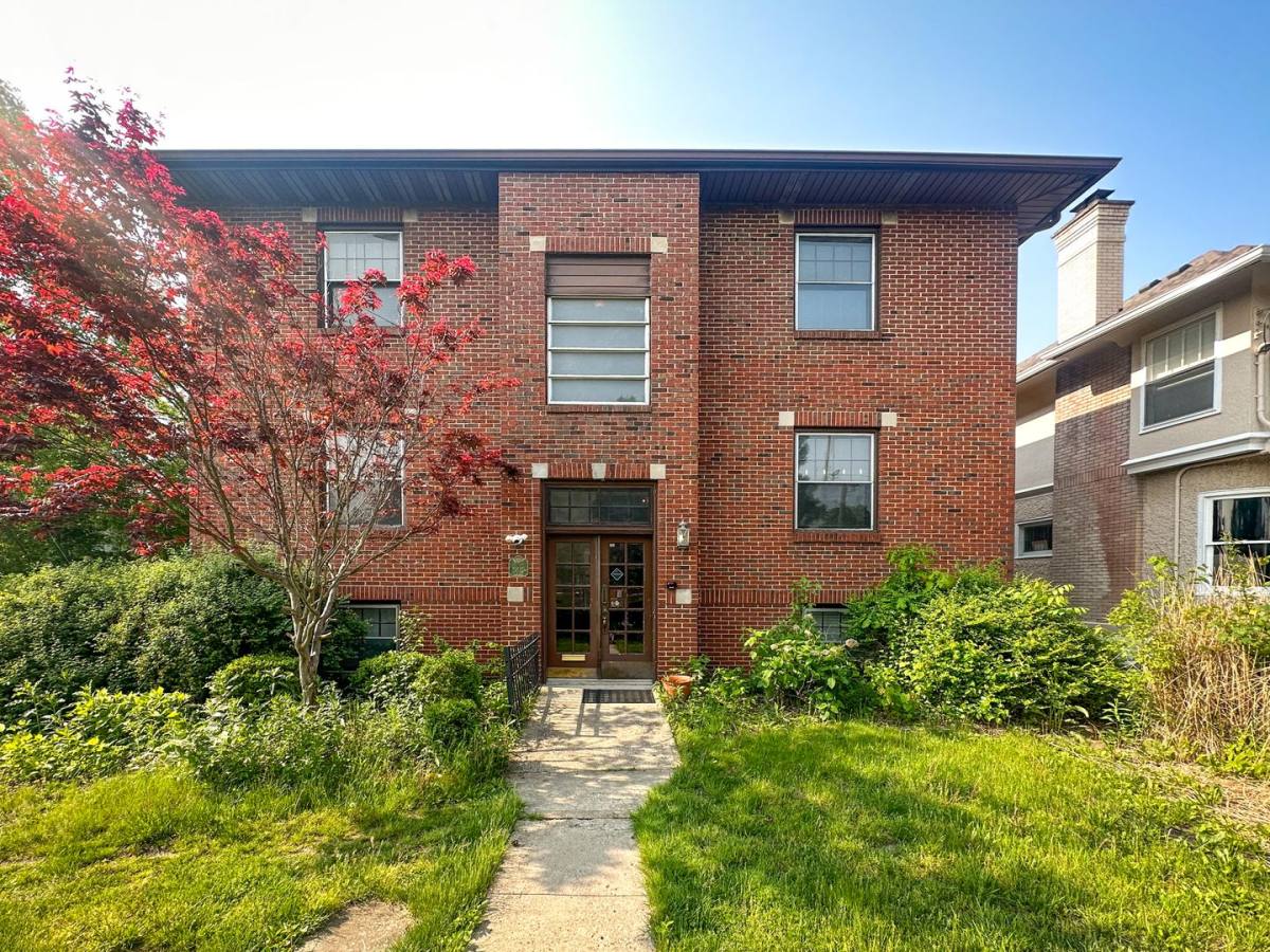 Apartment for rent at 5819 E Washington, Indianapolis, IN 46219