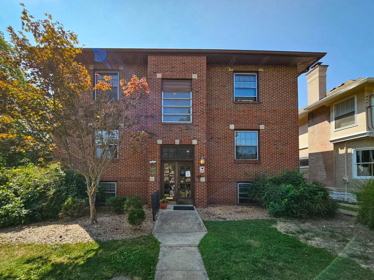 Apartment for rent at 5819 E Washington, Indianapolis, IN 46219