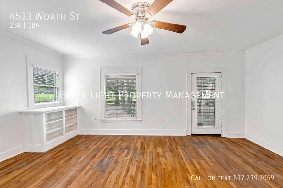 Apartment for rent at 4533 Worth St, Dallas, TX 75246