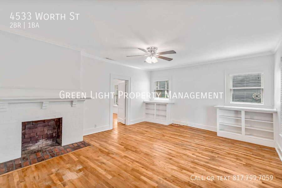 Apartment for rent at 4533 Worth St, Dallas, TX 75246