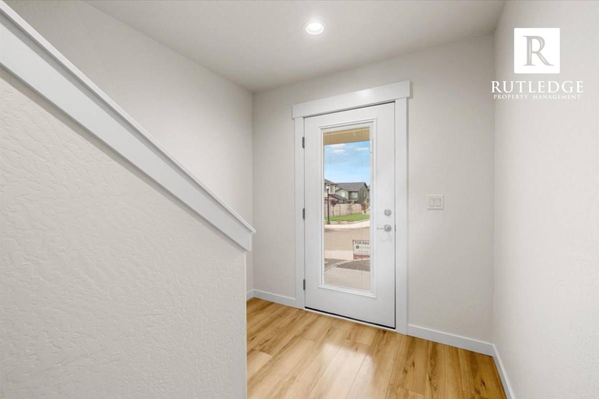 Townhouse for rent at 117 Bailee Way, Eagle Point, OR 97524