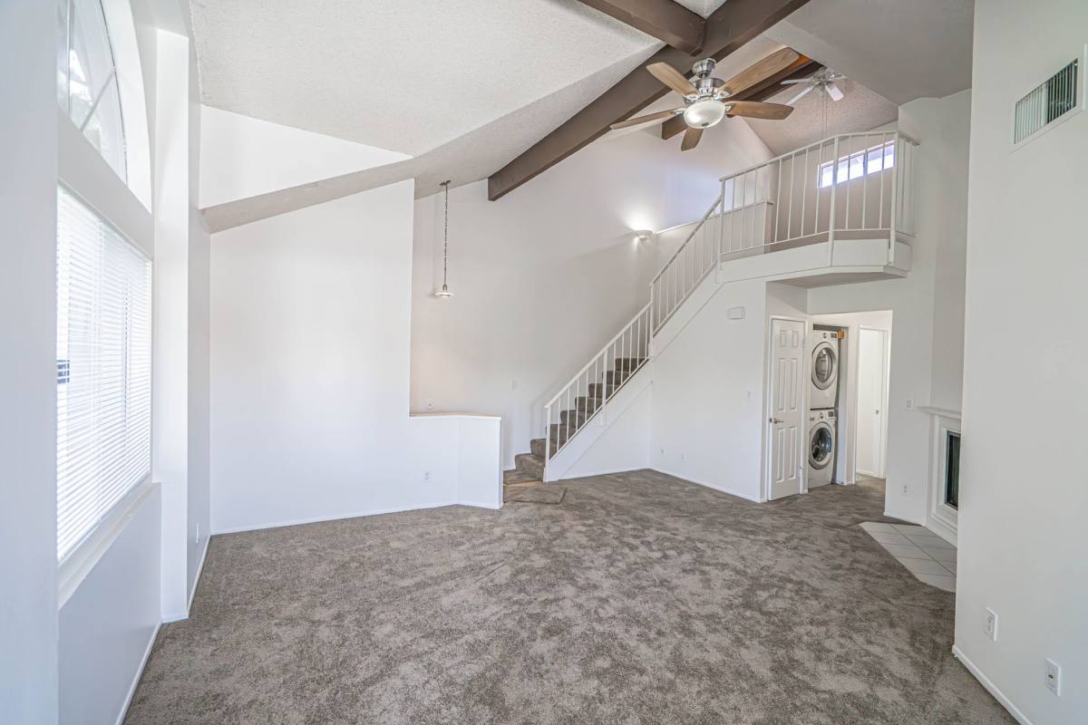 Condo for rent at 26842 Claudette, Canyon Country, CA 91351