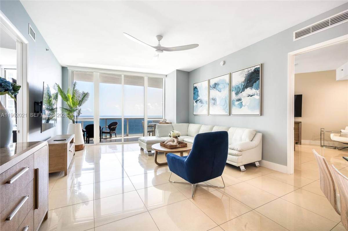 House for rent at 15901 Collins Ave, North Miami Beach, FL 33160