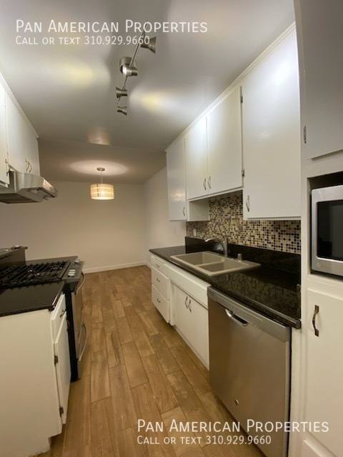 Apartment for rent at 11275 Westminster Ave #206, Los Angeles, CA 90066