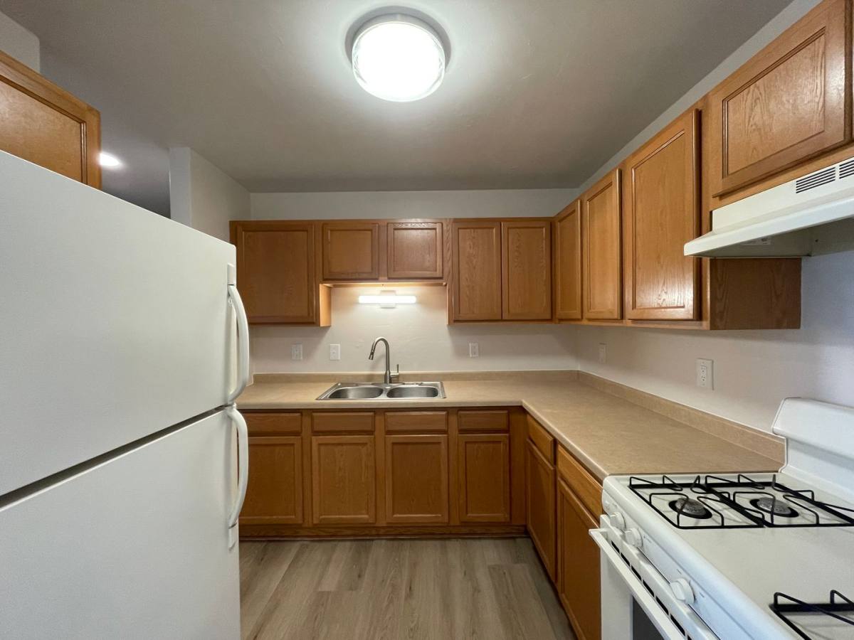 Apartment for rent at 125 S Platten St, Green Bay, WI 54303