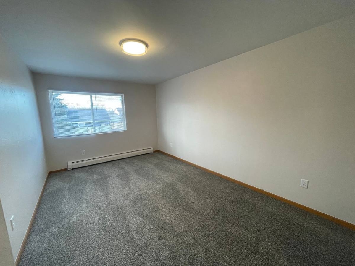 Apartment for rent at 125 S Platten St, Green Bay, WI 54303