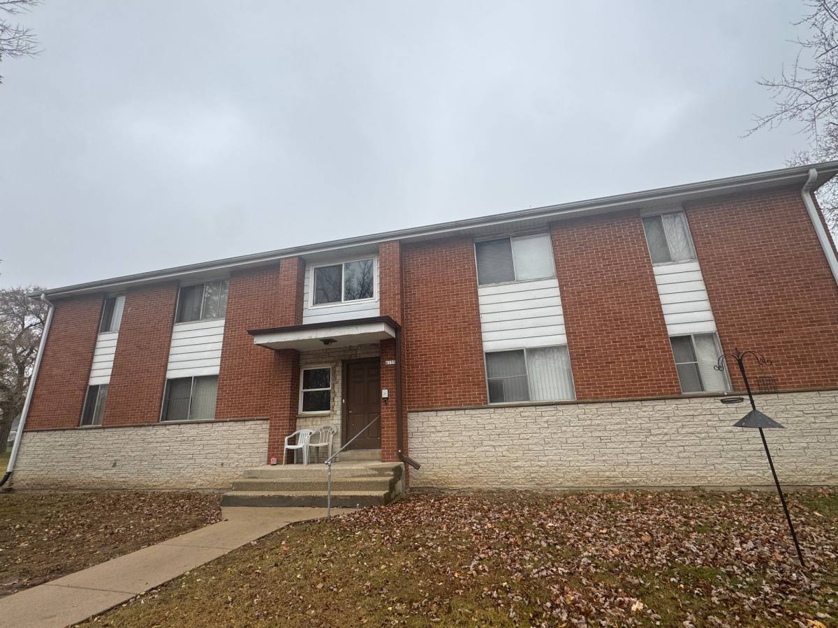 Apartment for rent at 4133-4200 S 51st St, Milwaukee, WI 53220