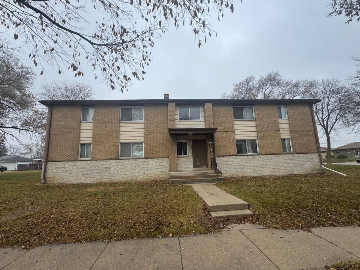 Apartment for rent at 4133-4200 S 51st St, Milwaukee, WI 53220