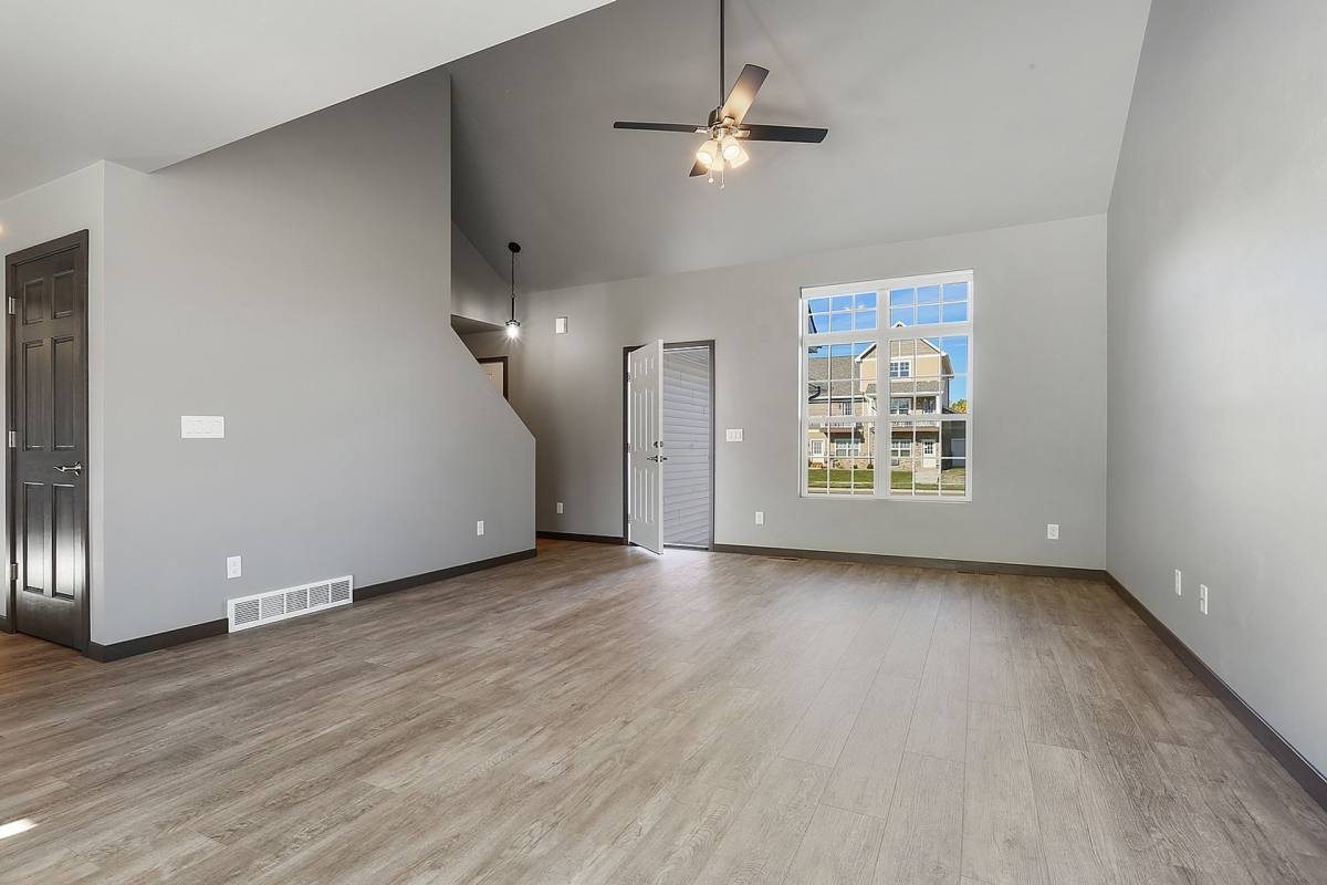 Apartment for rent at 635 Diversity Dr, De Pere, WI 54115
