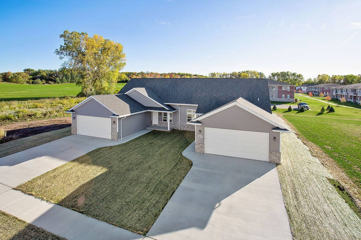 Apartment for rent at 635 Diversity Dr, De Pere, WI 54115