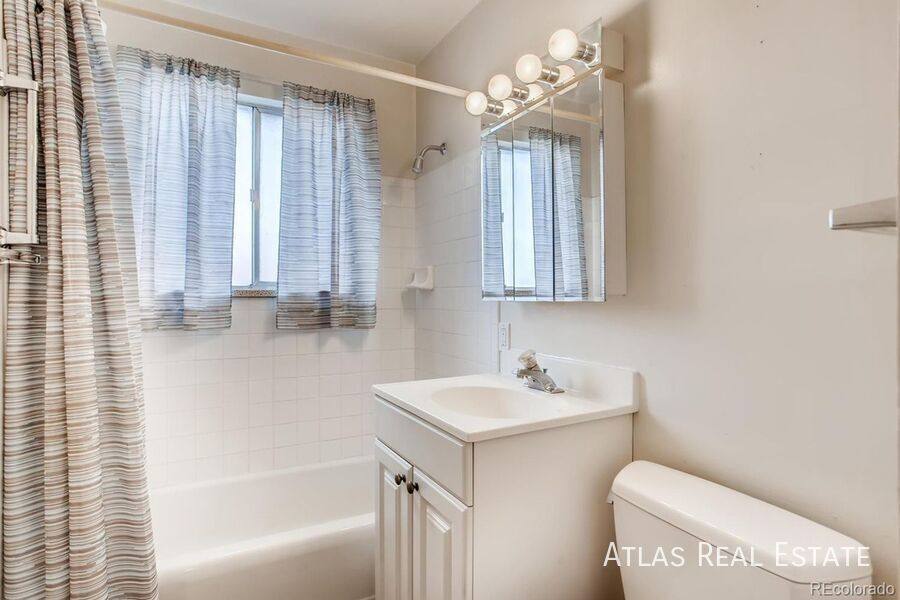 Apartment for rent at 1304 W Crestline, Littleton, CO 80120