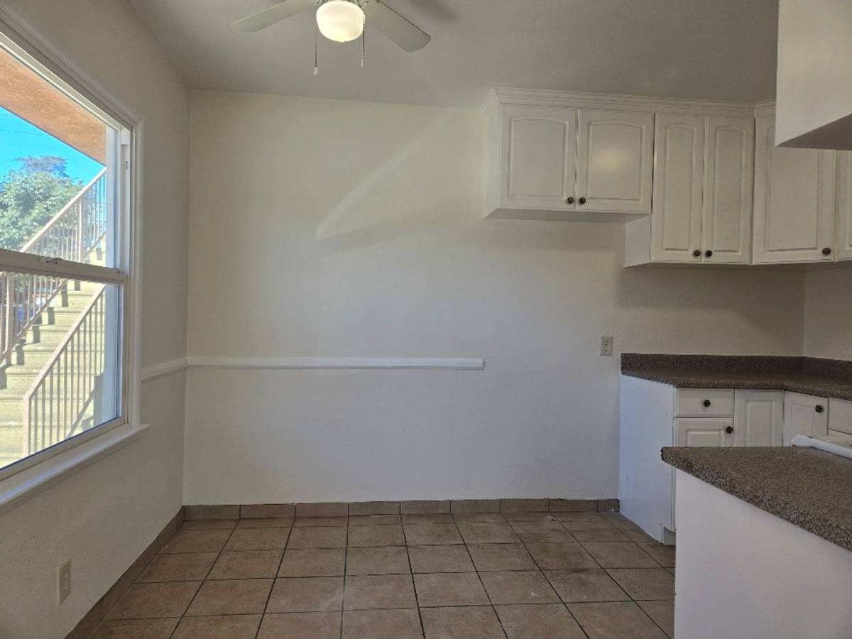 Apartment for rent at 15904 Sherman Way, Van Nuys, CA 91406