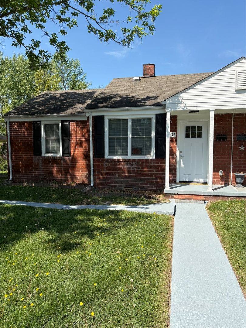 Apartment for rent at 2117 Sherwood Rd, Kingsport, TN 37664