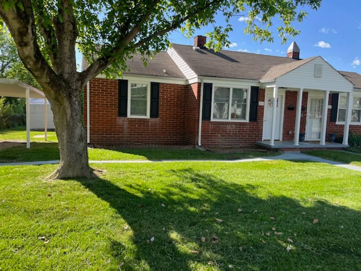 Apartment for rent at 2117 Sherwood Rd, Kingsport, TN 37664