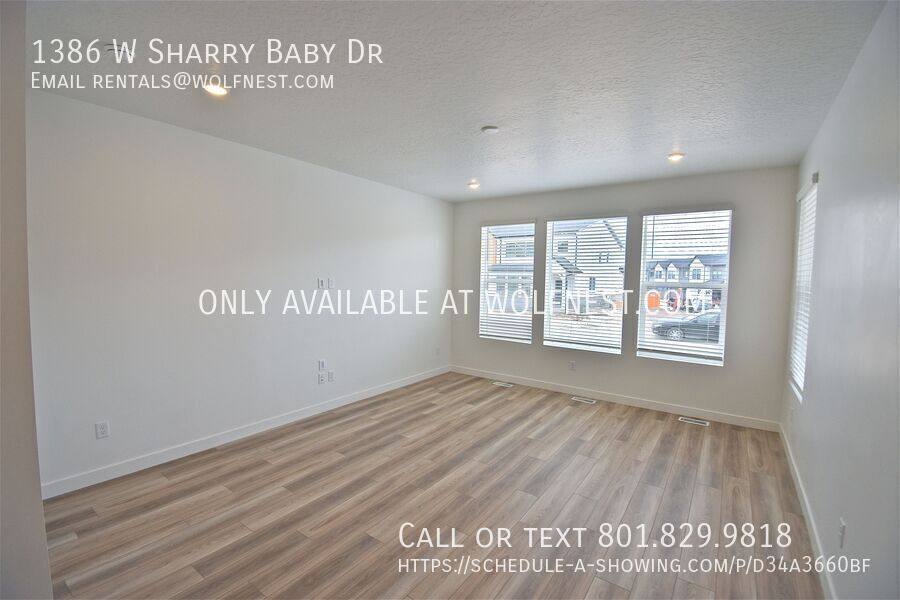 Townhouse for rent at 1386 W Sharry Baby Dr, Saratoga Springs, UT 84045