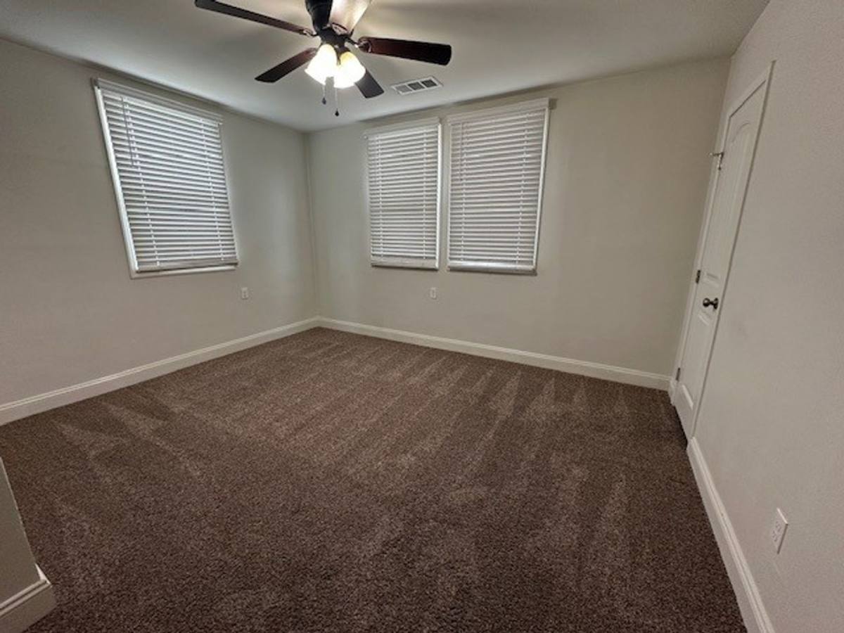Apartment for rent at 11940 Rosedale Highway, Bakersfield, CA 93308